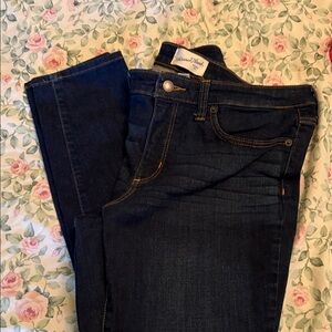 Universal Thread Dark Indigo ankle Jeans